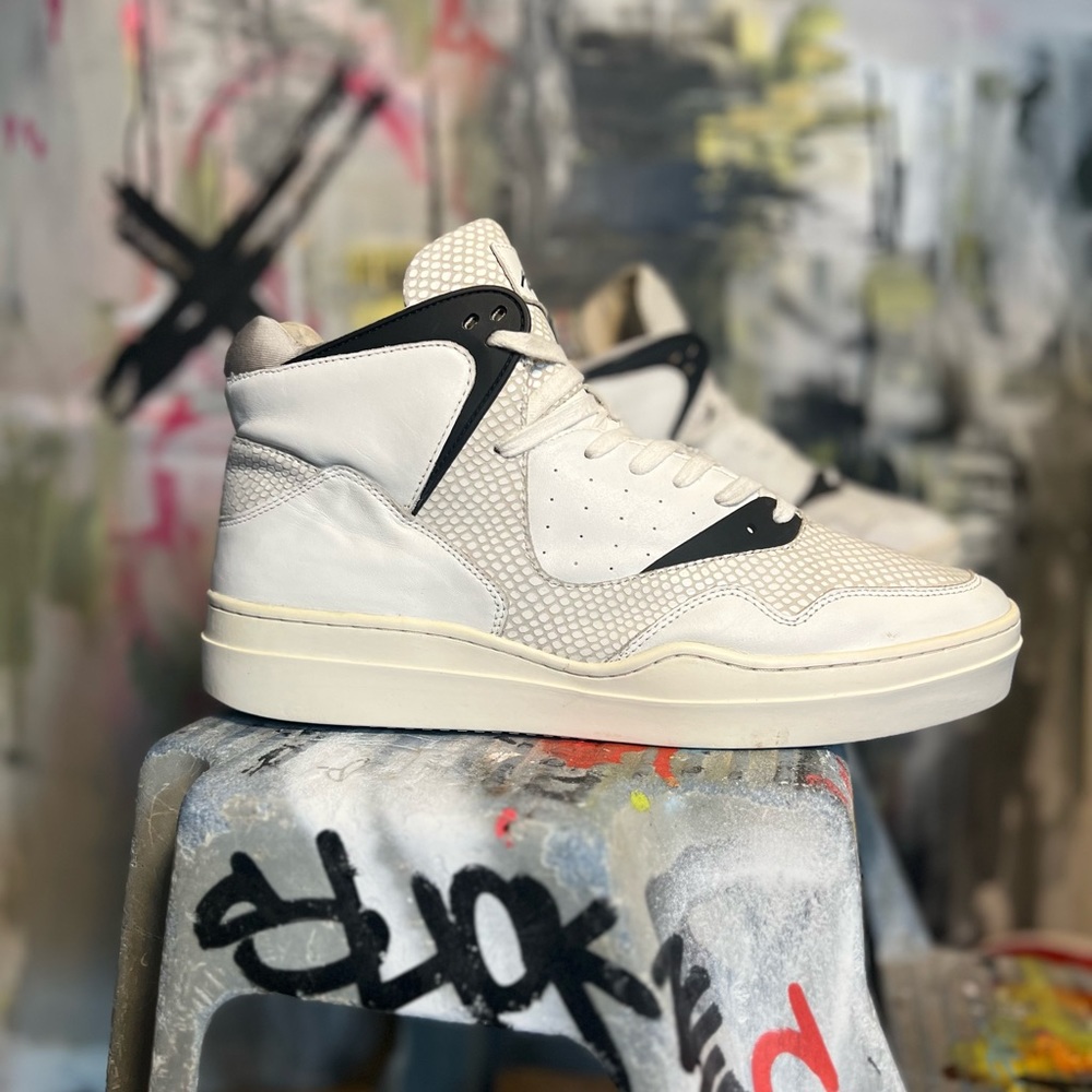ARTICLE || DESIGNER SNEAKER || SIZE 12